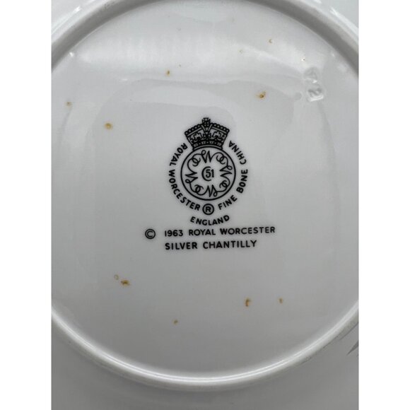 Royal Worcester Silver Chantilly 4 Salad Plates Fine Bone China Platinum Trim - Picture 6 of 6